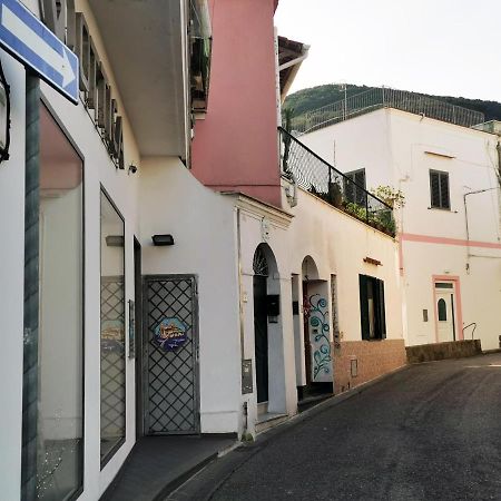 La Casetta Al Porto Ischia Exterior photo